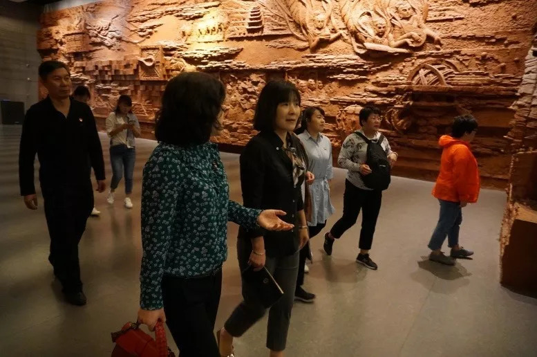 空中乘务员与电影，光影交织中的职业魅力展现