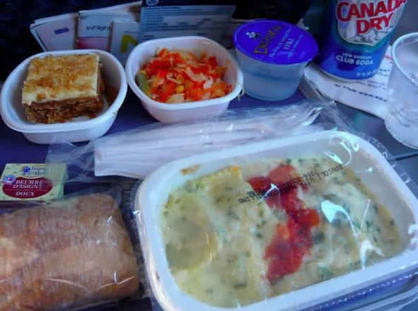 探秘全球第一航空公司飞机餐，商务舱的美食之旅