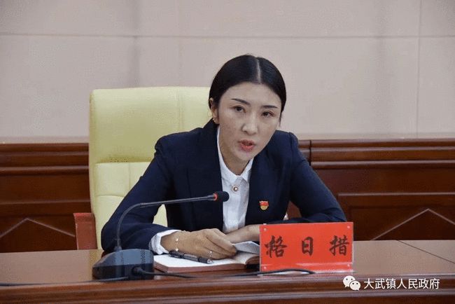 送女领导丝巾是否合适，礼仪与品位的考量