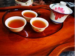 功夫茶手法，传统茶艺的精髓与传承