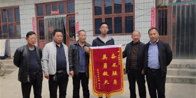 郑州幼儿游泳培训中心，培养未来的水上小英雄