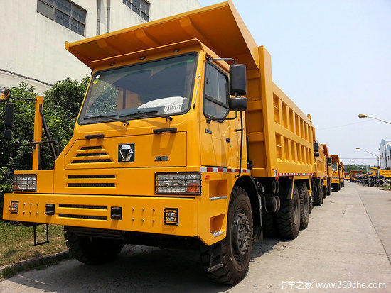 大型翻斗车，现代工程建设的得力助手