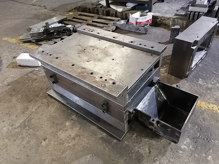 铝合金铸造所需工具及其重要性