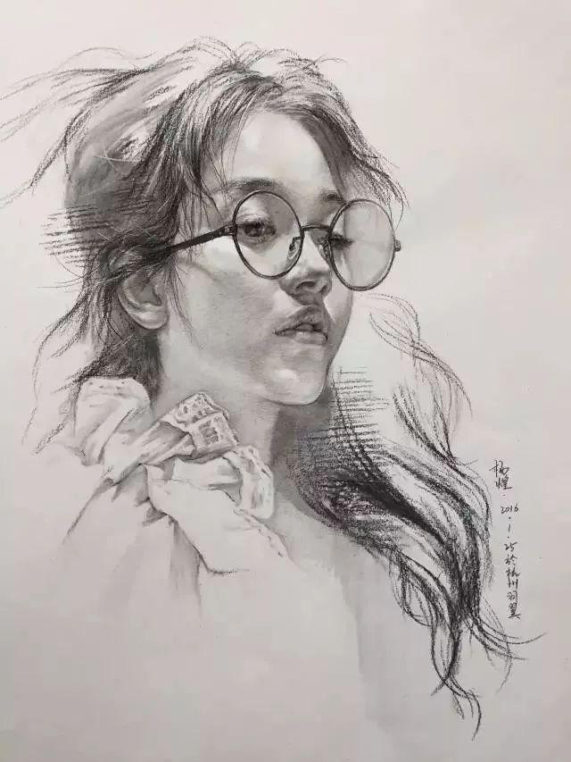 手部素描临摹图片，艺术之美与技巧的完美结合
