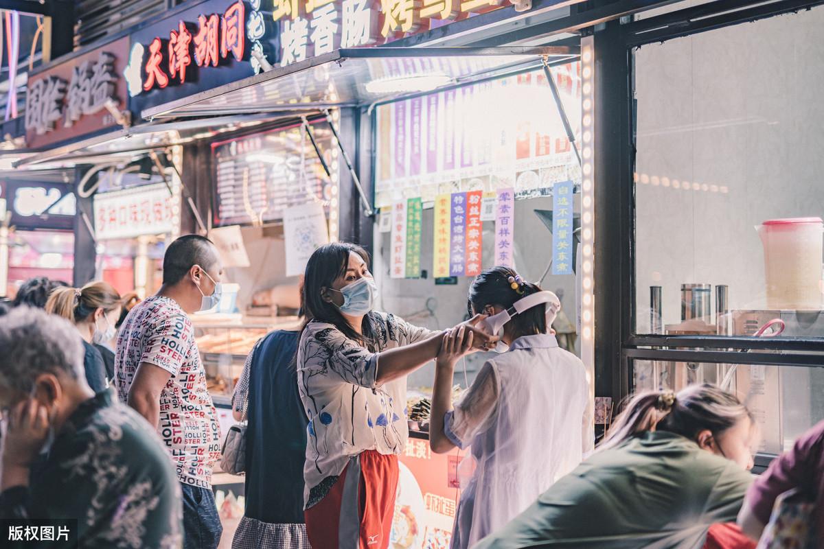 上海烟火，繁华背后的故事与情感