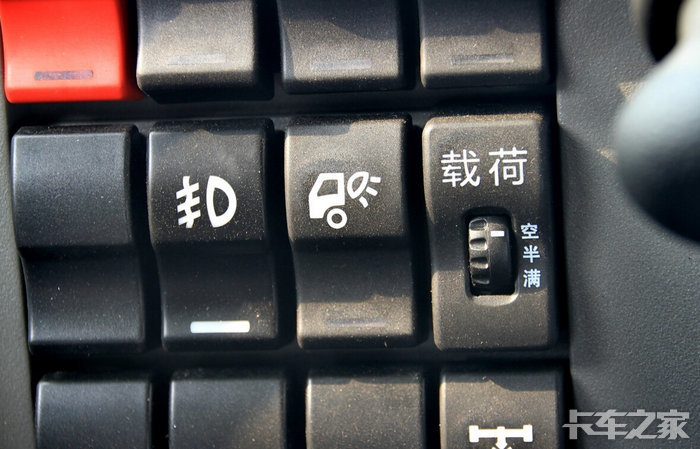 欧曼车上省油开关，探索高效节能技术