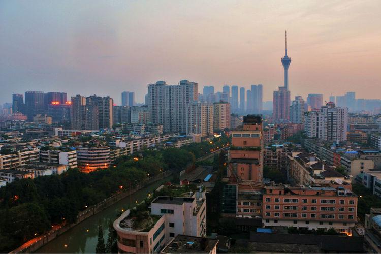 地理国情监测标准，构建与深化应用