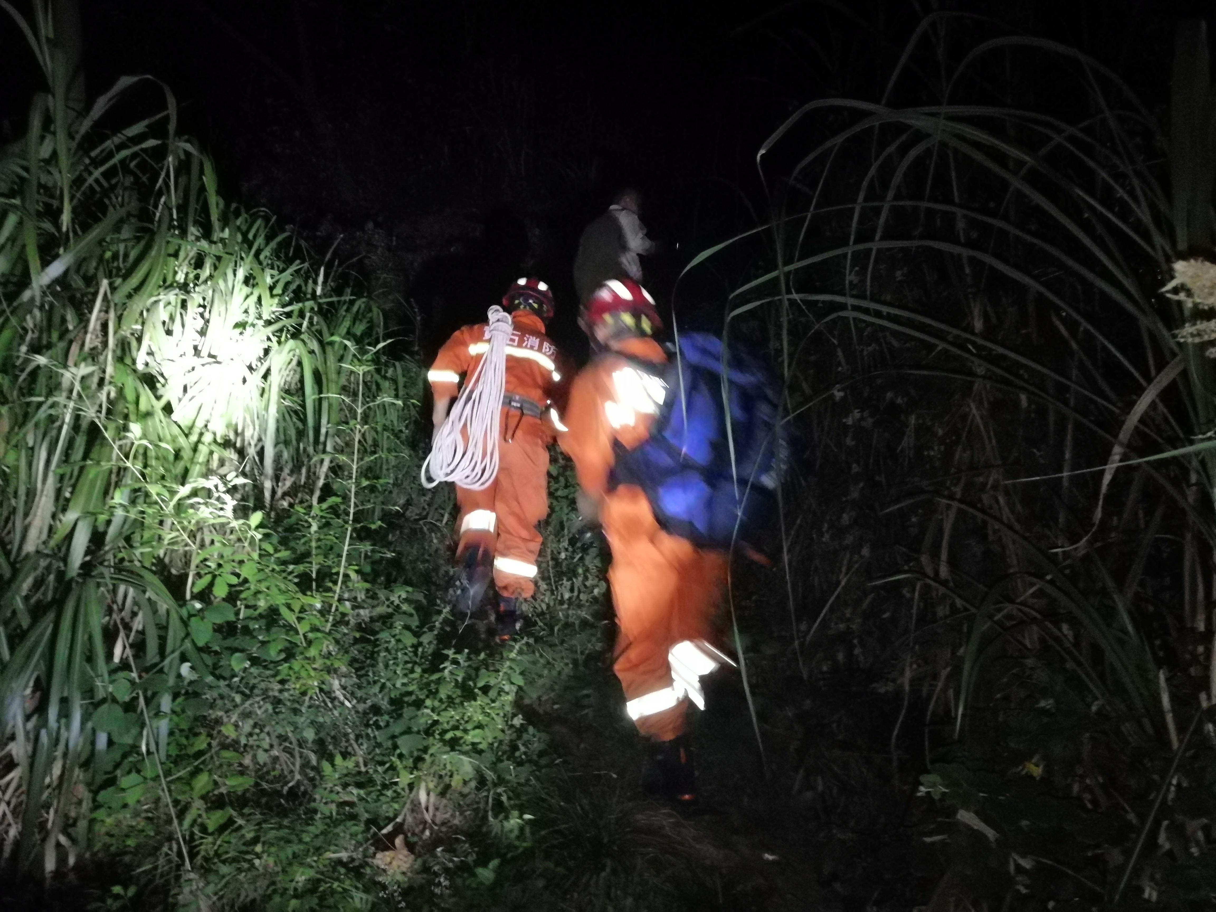 登山包外挂延伸带，户外探险的得力助手