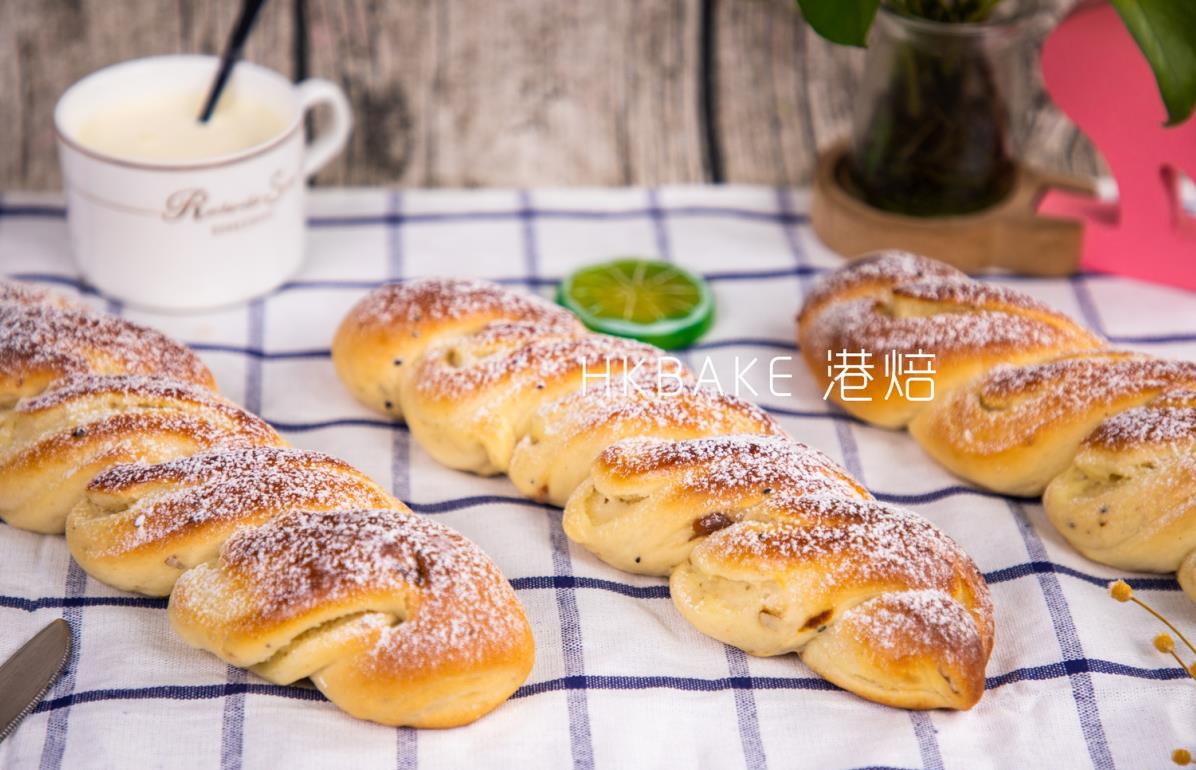 老式麻花面包，传统与美味的完美结合