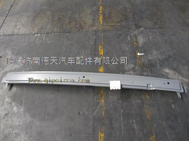 雨刮盖板拆卸步骤详解