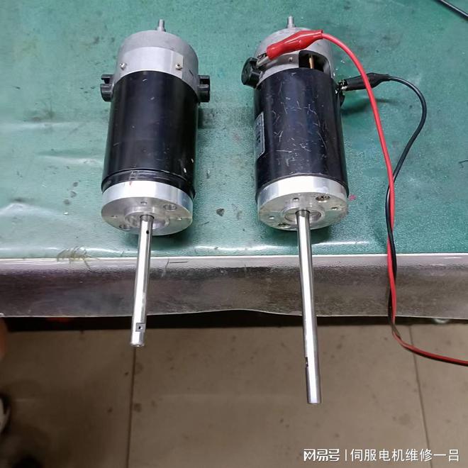 空心杯电机驱动的固定翼飞行技术探索