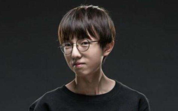 开局拖农民，一场策略与智慧的博弈