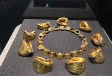 揭秘黄金世界的奥秘，关于十吨黄金的故事