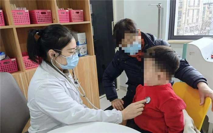 杭州儿保儿科专家，守护儿童健康的守护者