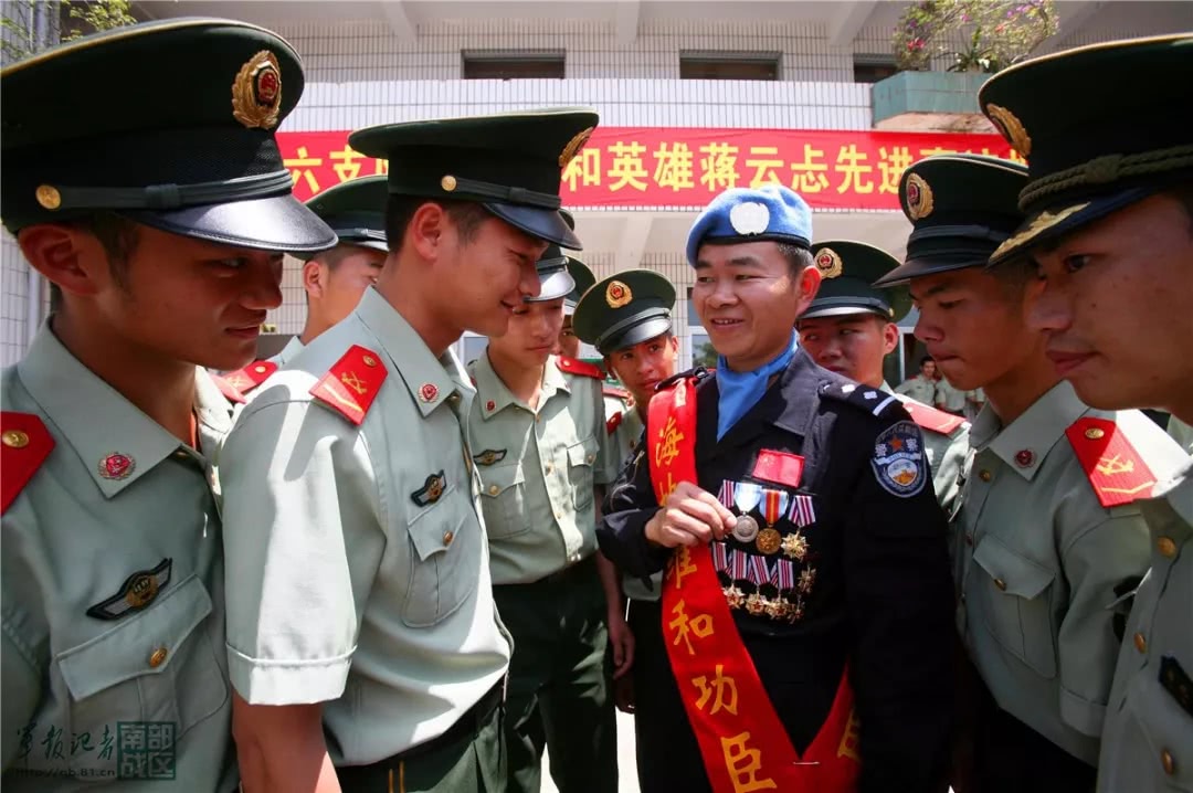 武警一级士官工资待遇详解