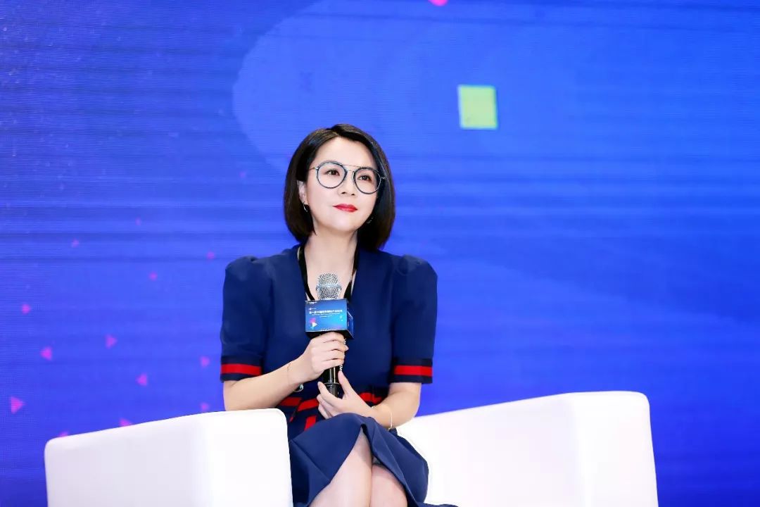 万嘉创投张巍的老婆，背后的故事与支持的力量