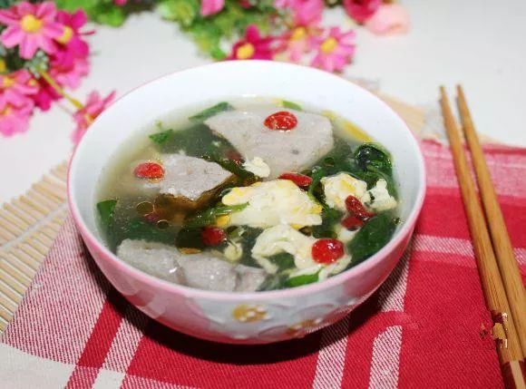 海鲜菇蛋花汤，一道鲜美无比的佳肴