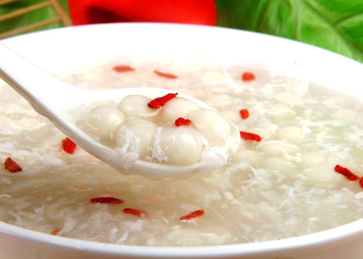 蛋花醪糟小汤圆，一道美味传统的中国甜品